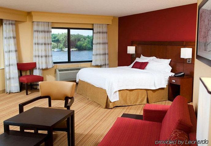 Courtyard Downtown/mississippi Riverfront La Crosse