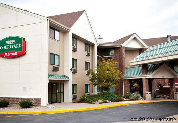 Hotel Courtyard Downtown/mississippi Riverfront